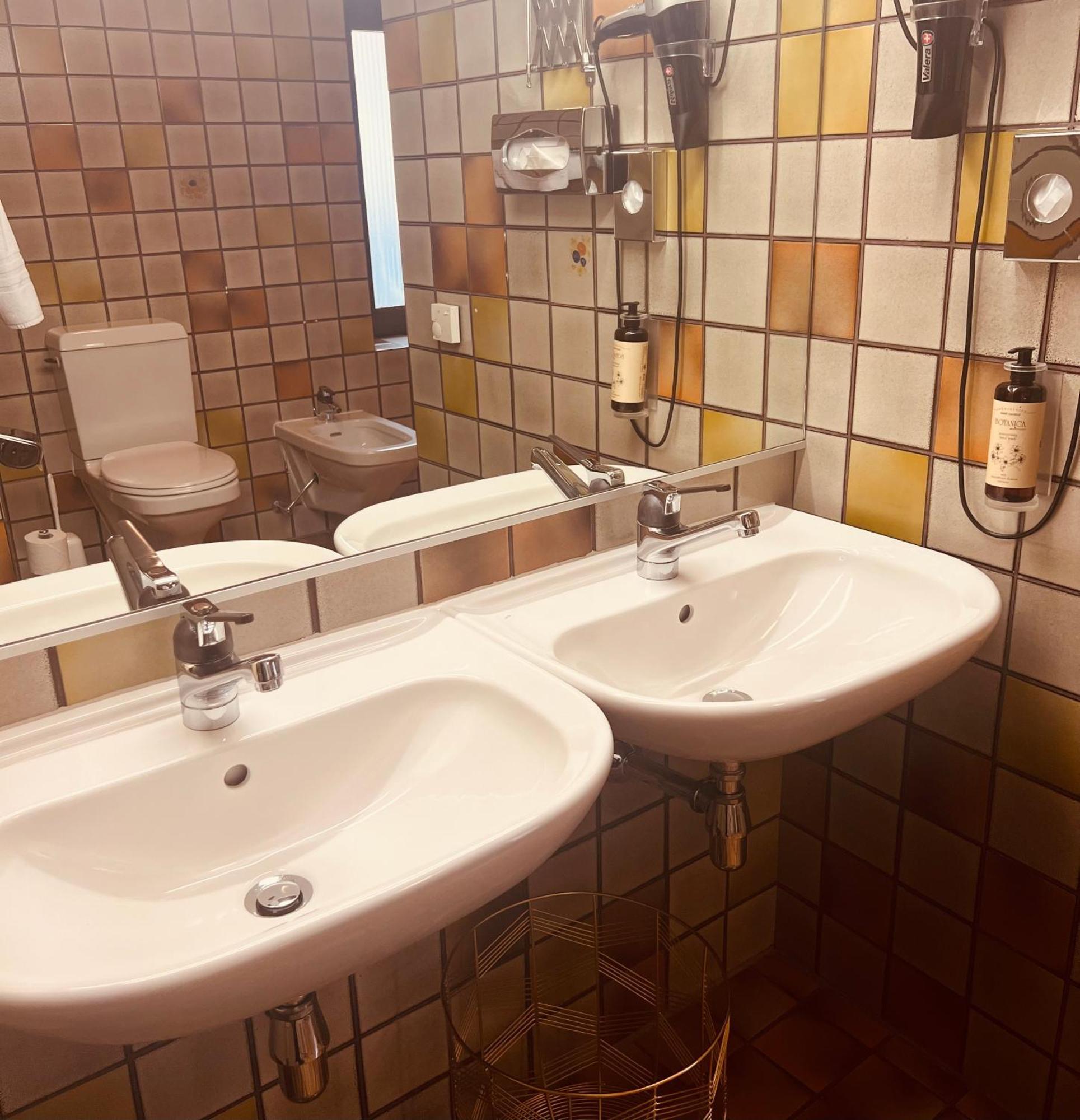 Piazza Ascona Hotel & Restaurants المظهر الخارجي الصورة